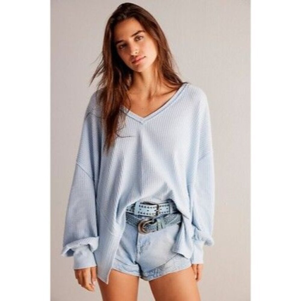 Free People Coraline Blue Waffle Knit V-Neck Oversized Pullover Sweater Medium